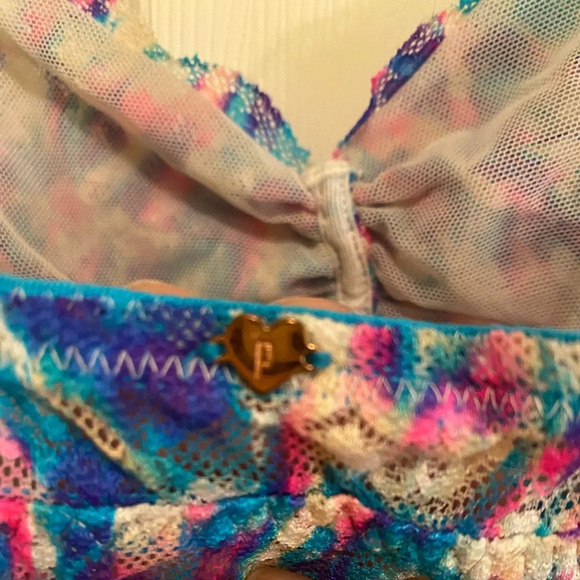 Victoria’s Secret Pink bralette - Picture 3 of 6